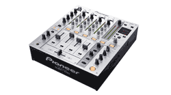 Pioneer DJM 700 4 channel Mixer